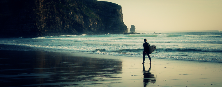 surfer hawaii coast
