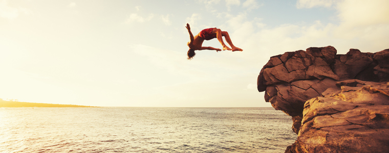 hawaii bucket list cliff diving